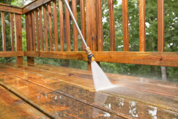 Best Commercial Building Pressure Washing  in Mequon, WI